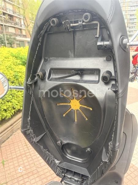 Piaggio LIBERTY S 125 – Vista 21