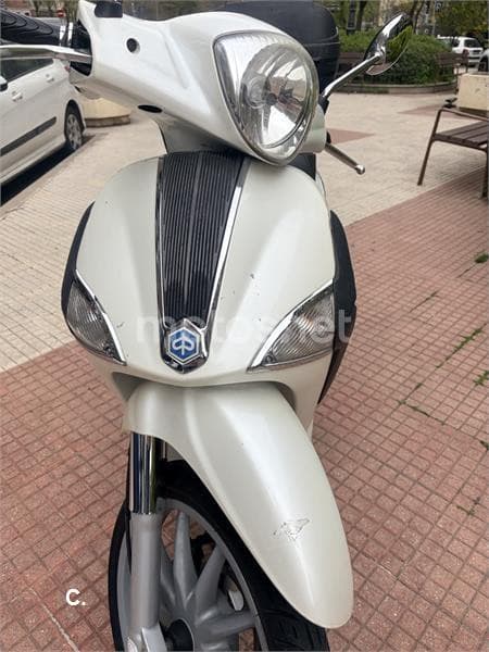 Piaggio LIBERTY S 125 – Vista 34