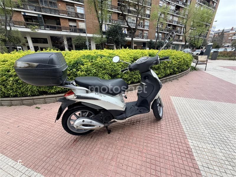 Piaggio LIBERTY S 125 – Vista 37