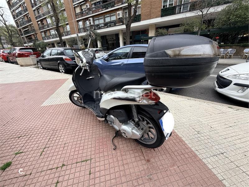Piaggio LIBERTY S 125 – Vista 42