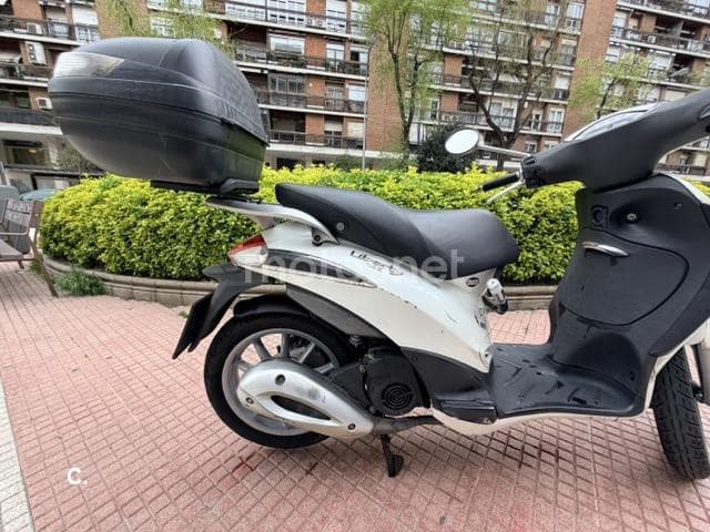 Piaggio LIBERTY S 125 – Vista 6