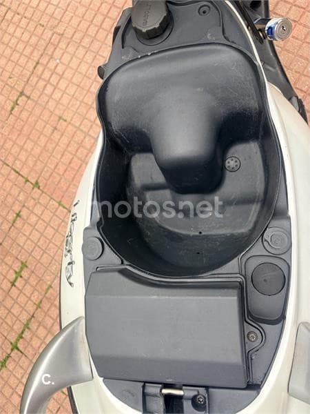 Piaggio LIBERTY S 125 – Vista 52