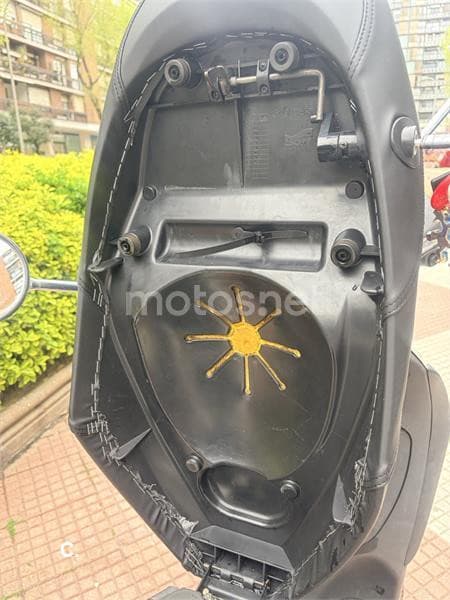 Piaggio LIBERTY S 125 – Vista 53