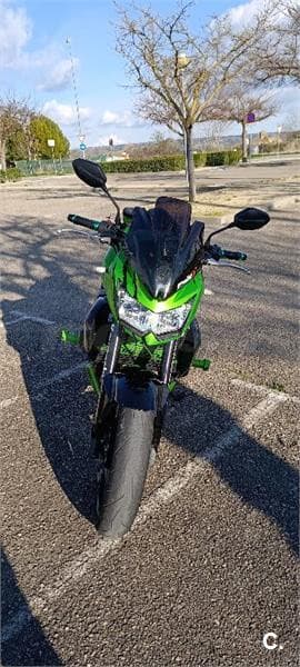 Kawasaki Z 750 – Vista 4