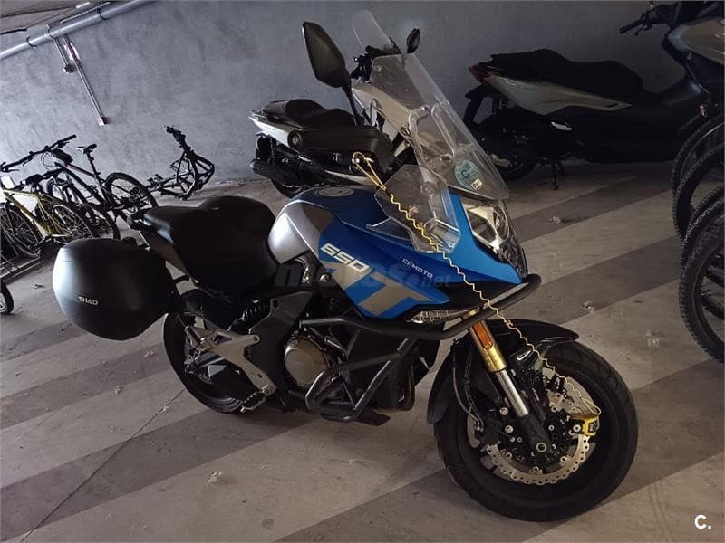 CFMOTO 650 MT – Vista 3