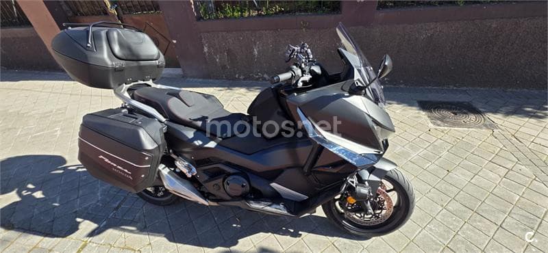 Honda Forza 750 – Vista 1