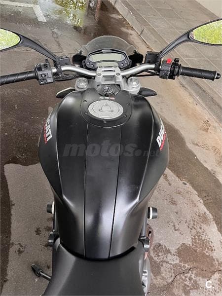 Ducati Monster 696 – Vista 4