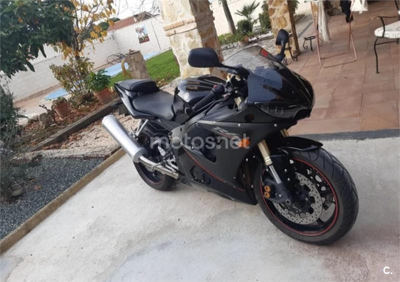 Yamaha YZF R6 – Vista 2