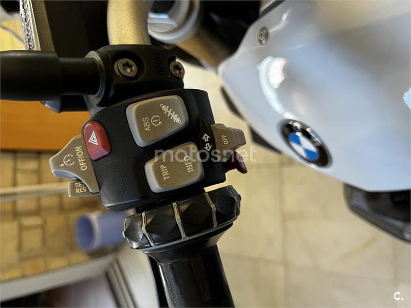 BMW R 1200 R – Vista 1