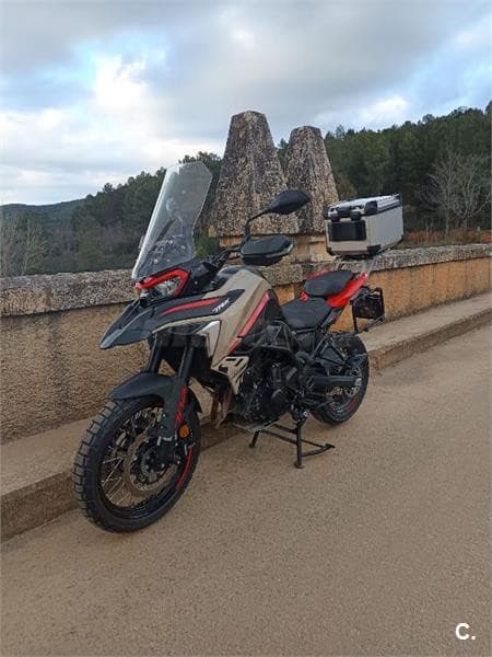 Benelli TRK 702 X – Vista 1