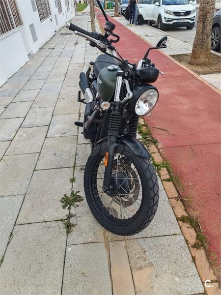 Triumph STREET SCRAMBLER – Vista 4