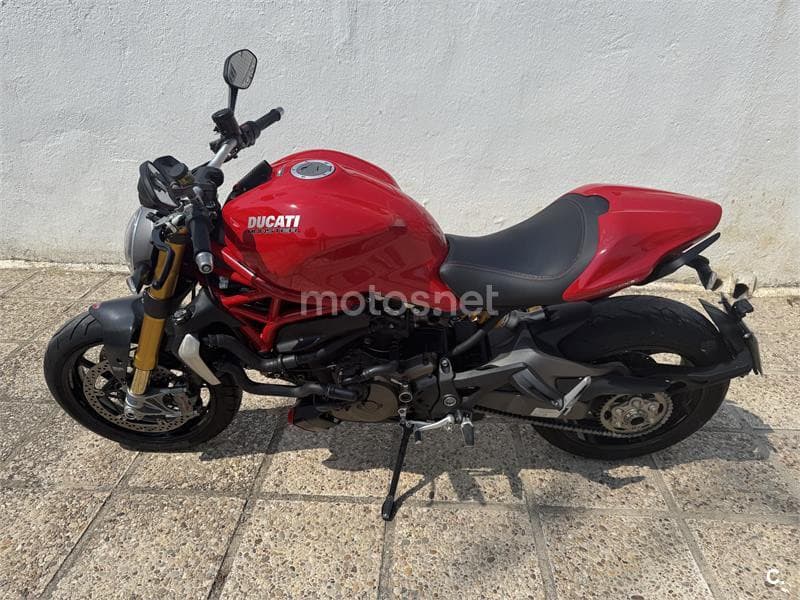 Ducati MONSTER 1200 S – Vista 4