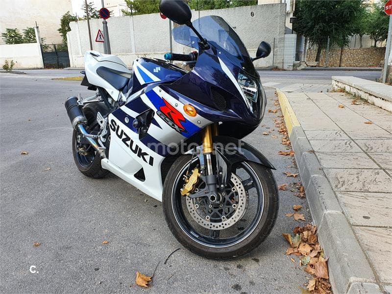 Suzuki GSX R1000 – Vista 1