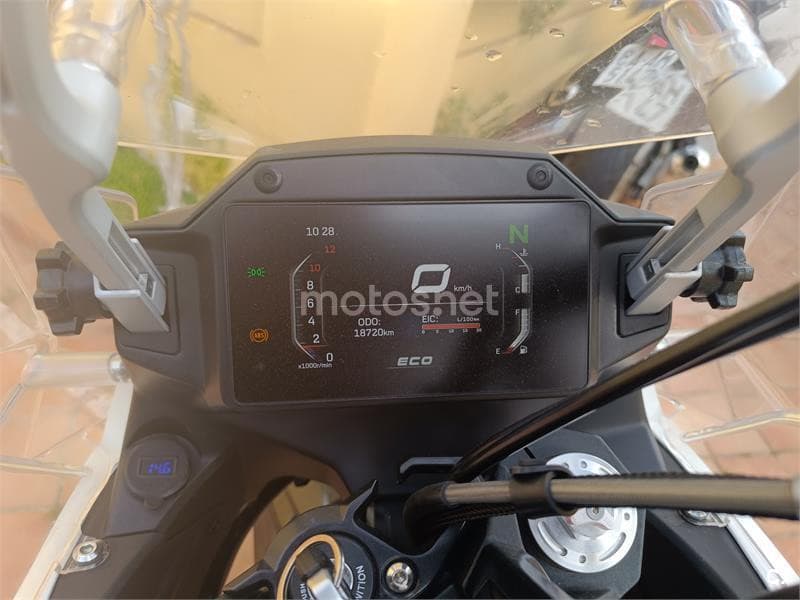CFMOTO 650 MT – Vista 2