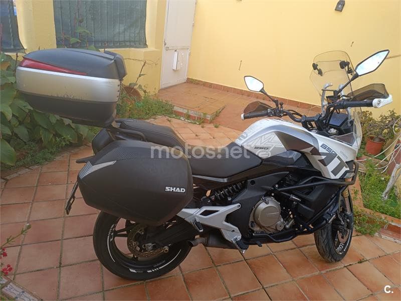 CFMOTO 650 MT – Vista 16