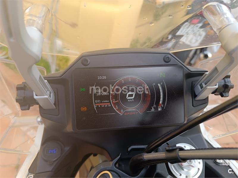 CFMOTO 650 MT – Vista 7