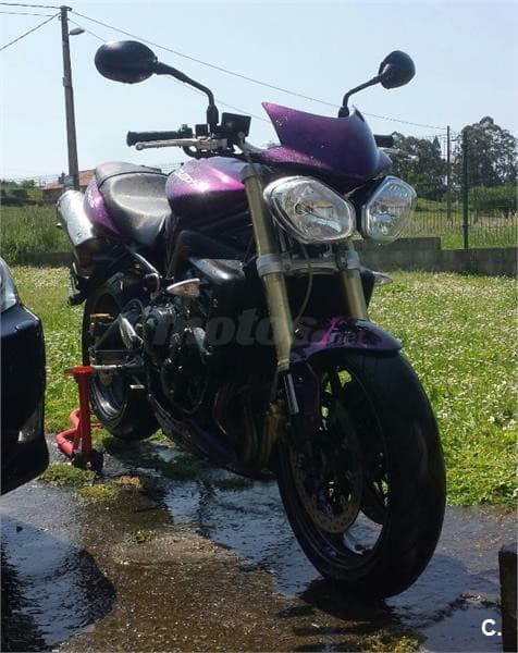 Triumph Street Triple – Vista 1