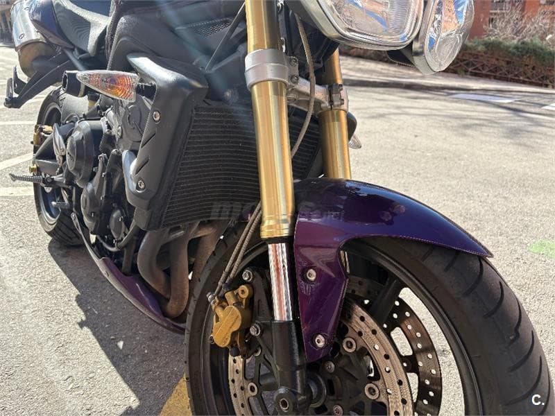 Triumph Street Triple – Vista 3