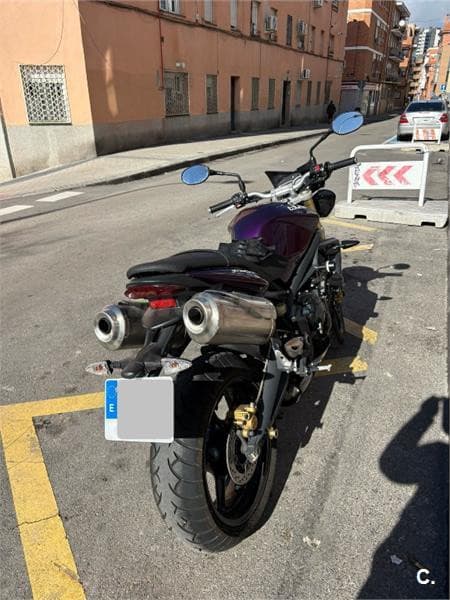Triumph Street Triple – Vista 8
