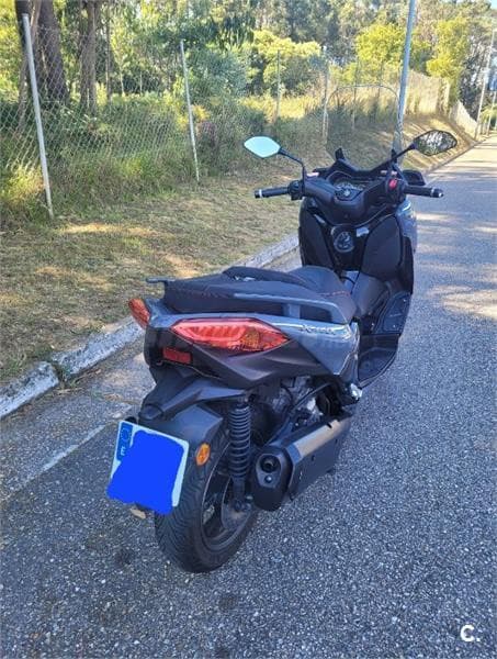 Yamaha XMAX 300 – Vista 4
