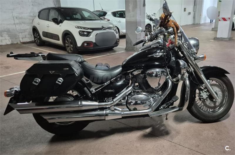 Suzuki Intruder C800C – Vista 1