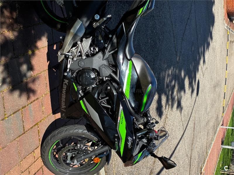 Kawasaki Ninja 125 – Vista 3