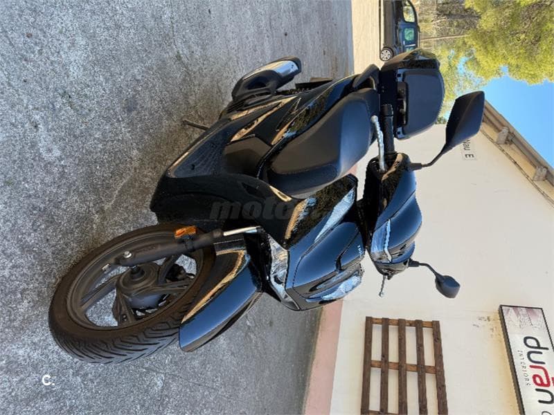 Honda SH125i – Vista 3