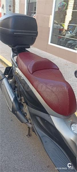 Piaggio Beverly Sport Touring 350 – Vista 4