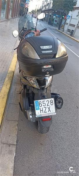 Piaggio Beverly Sport Touring 350 – Vista 6