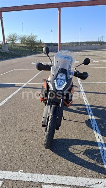 KTM 1050 Adventure – Vista 3