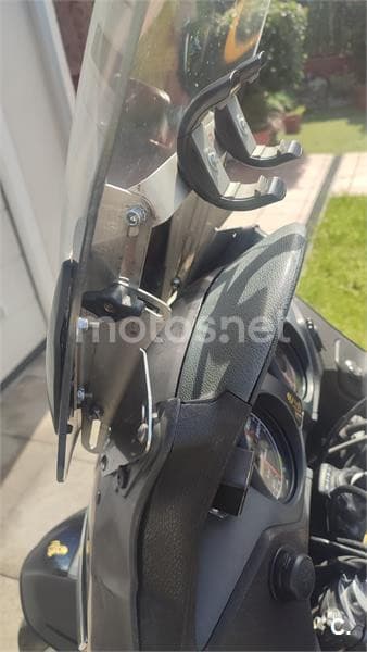 Honda VARADERO XL1000V C-ABS – Vista 6