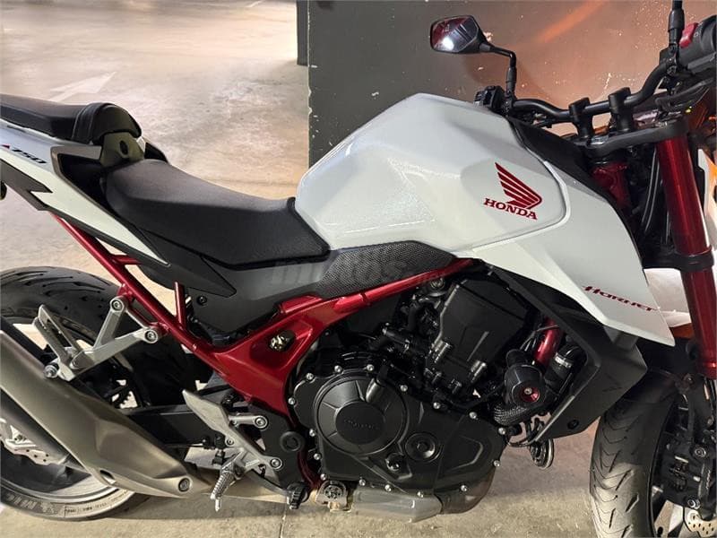 Honda CB 750 Hornet – Vista 2