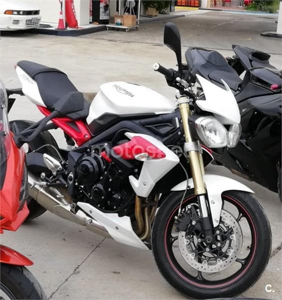 Triumph Street Triple ABS – Vista 2