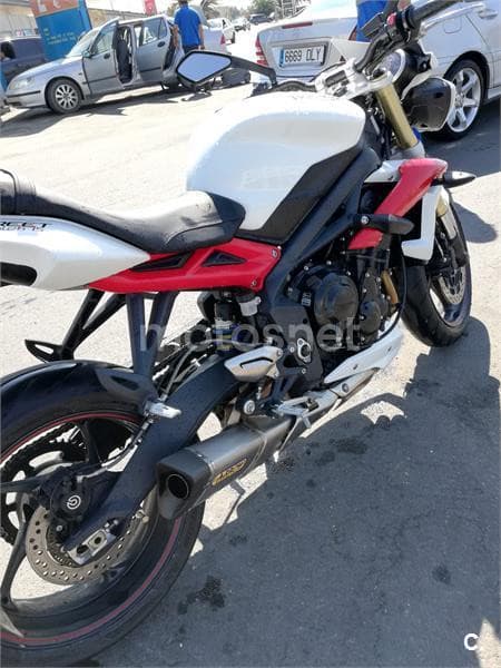 Triumph Street Triple ABS – Vista 3