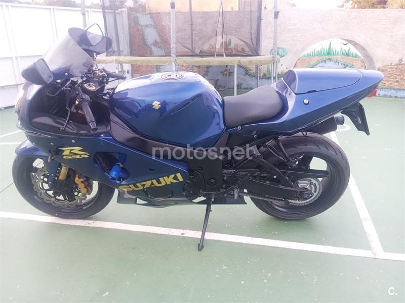 Suzuki GSX R1000 – Vista 1