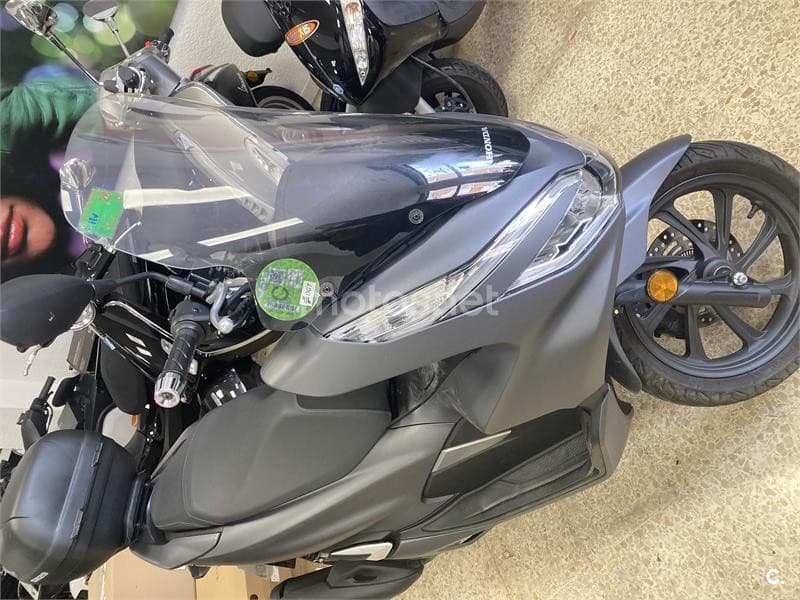 Honda PCX 125 – Vista 2