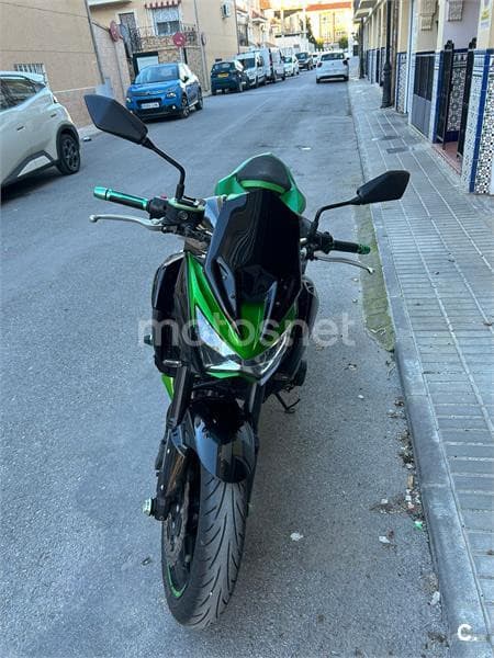 Kawasaki Z 800e – Vista 3