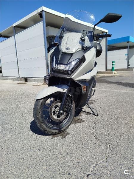 Kymco Sky Town 125 ABS – Vista 2