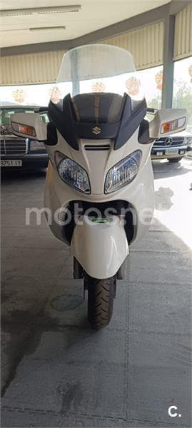 Suzuki BURGMAN 650 Executive – Vista 4