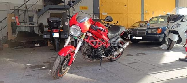 Ducati MONSTER 695 – Vista 11