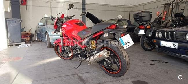Ducati MONSTER 695 – Vista 5