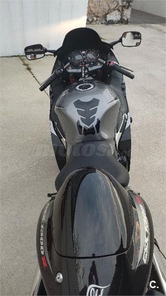 Suzuki Hayabusa 1300 – Vista 2