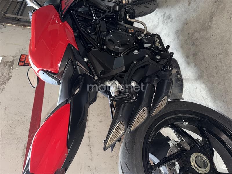 MV Agusta BRUTALE – Vista 1