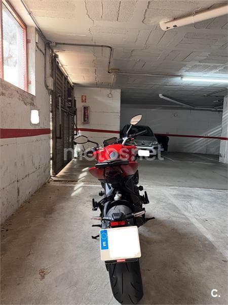 MV Agusta BRUTALE – Vista 2