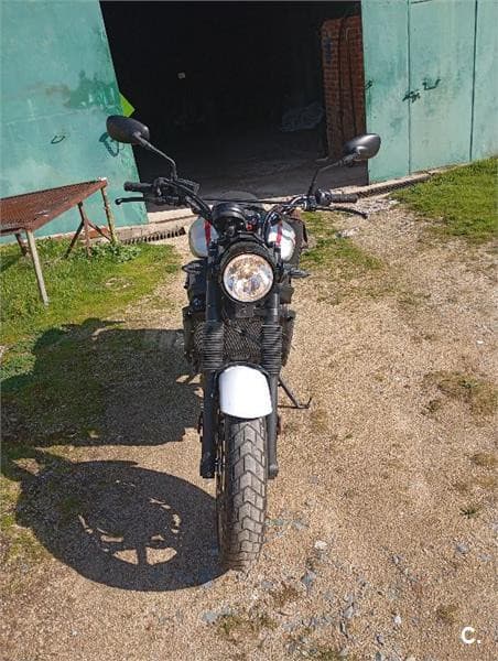 Yamaha XSR700 – Vista 1