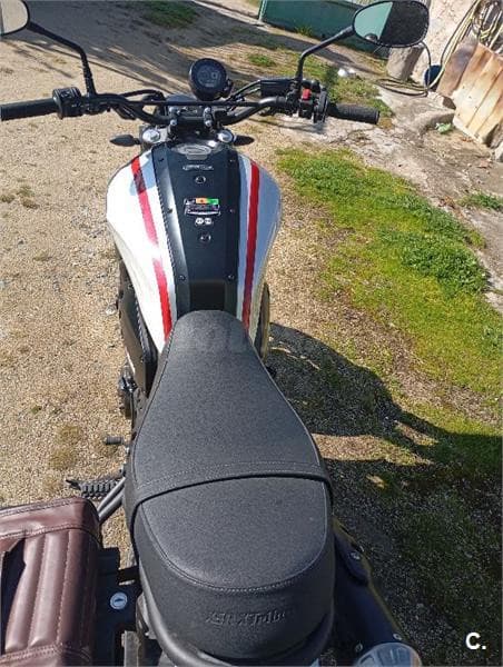 Yamaha XSR700 – Vista 4