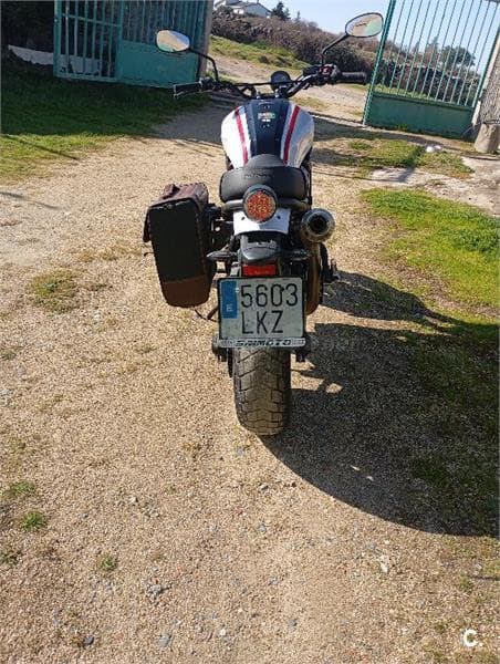 Yamaha XSR700 – Vista 6