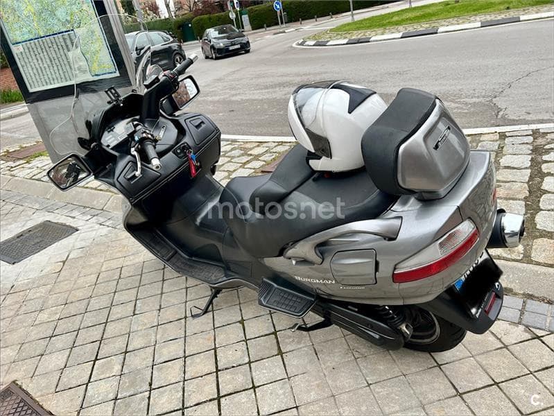 Suzuki BURGMAN 650 Executive – Vista 5