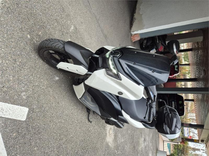 Yamaha NMAX – Vista 1