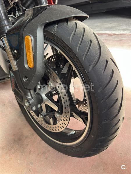 BMW R 1300 R – Vista 4